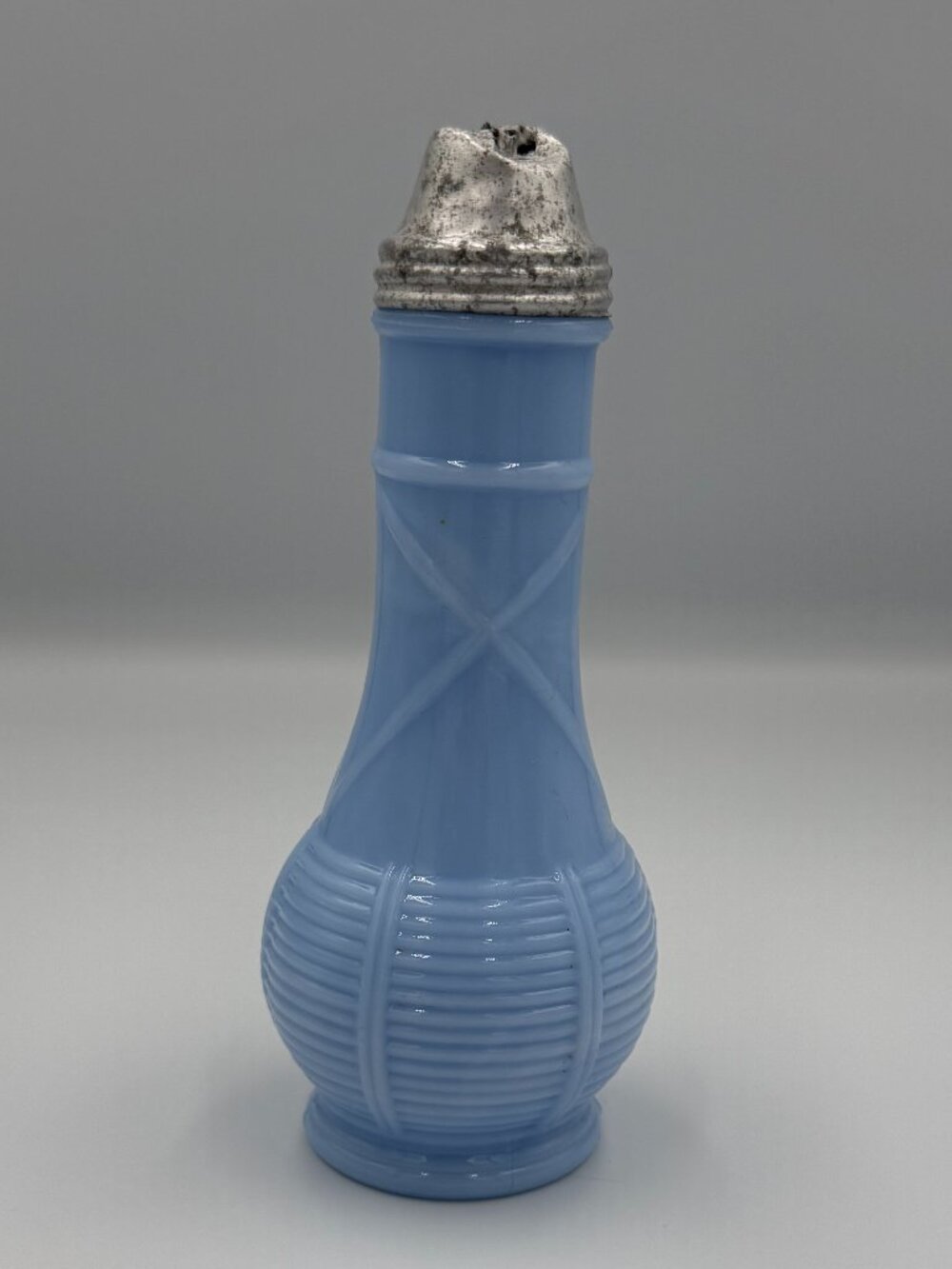 Jeannette Glass Basketweave Salt Shaker in Delphite Blue